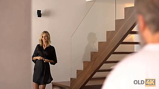 Old4k. female knows how to tempt older homeowner into doing morning porn