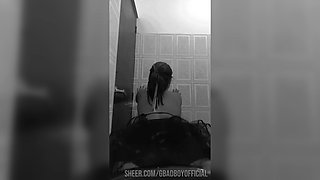 Bitch showing her ass as she likes!