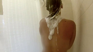 Nicci Taylor Takes a Sexy Shower