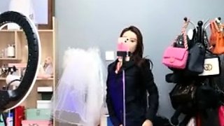 Cute amateur brunette naughty in solo jerking show on camera