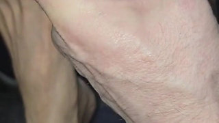 Melove 2 Nail Polish Colors on Her Small Feet