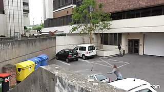 Good close-up pissing session with a young and slutty Suzie