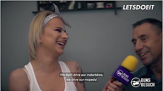 Sexy Dana Jayn Rides A Fanboy