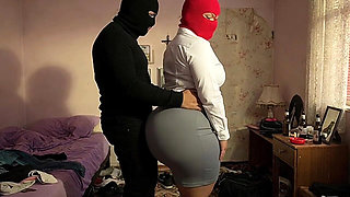 Big Ass Secretary Gets Pressed by Stranger in Bedroom