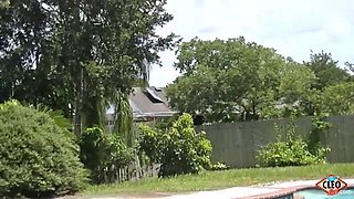 Cleo Flashing the Gardener