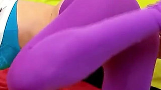 Stepdad helps skinny stepdaughter Carol with fitness and fucks her through