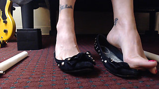 Red Toenail Shoeplay Ballet Flats