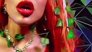Ivy's Kiss Bloom of Ruin