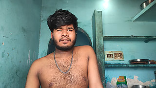 ALONE AT HOME FULL MOVIE ( HINDI AUDIO