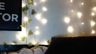 Hot amateur blonde pregnant toying her pussy solo