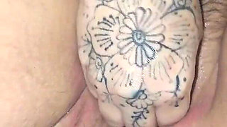 Jade Fisting Her Hairy MILF Pussy