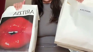 Aritzia Try on