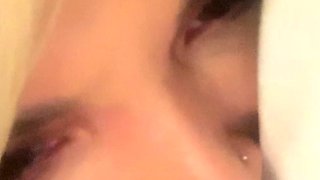 home made amateur blonde Masturbating