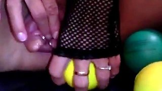 Pierced pussy pumping on webcam