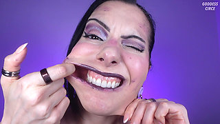 Silly Faces - Natural Face with Heavy Make-up 4