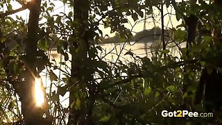 GREAT - Outdoors Pissing At Its Best