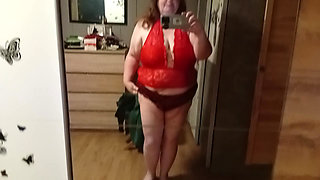 BBW likes to show itself in lingerie
