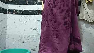 Priya Bhabi Big Ass Bath Show