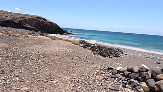 Naked Girl on Beach Makes Him Jerk Off and Cum