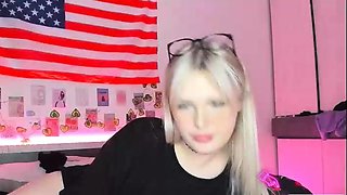 Blonde teen Sierras first erotic masturbation video