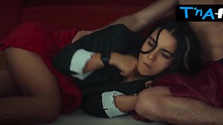 Lina El Arabi Bum, Panty Sequence in Furies