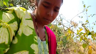 Desi Village Story - Bhabhi Used To Pluck Karvand Fruits From The Forest And Sell Them In The City - Hindi Audio Xxx Movies - Village Bhabhi
