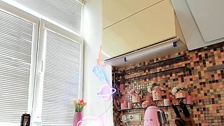 Pissing masturbating babe solo toy play