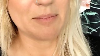 MILF blonde live toys webcam show in shower