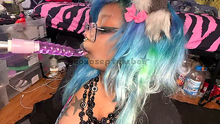 September Tries Out Her Fuck Machine