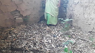 Desi sister-in-law doing mangal in the jungle for the first time sucked land in mouth with brother-in-law in outdoor farm for the first time