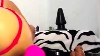 Amateur close up ass toying