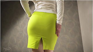 Amateur Milf In Tight Back Slit Skirt Teasing Visible Panty Line