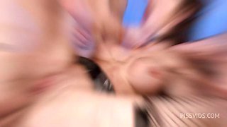 Monster of TAP with fuck machine goes Wet, Laura Fiorentino