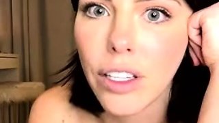 Big boob brunette masturbates on webcam