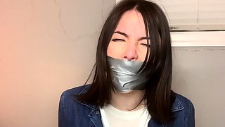 Amateur Asian street babe picked up and tricked into sex