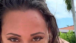 Wild Blowjob with Hot Latina Carmela Clutch