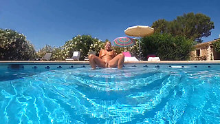 Licking and Fingering by the Pool
