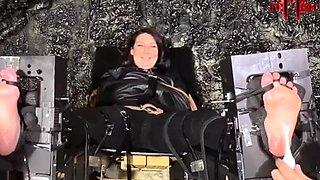 Fettish – Tickle Therapy – Jennifer Wildfire
