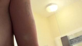 I Had to Pee! so I Peed in the Bathtube