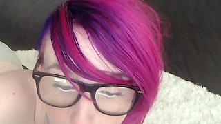 Amateur brunette chick toying her ass and pussy on webcam
