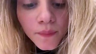 Russian camwhore Baravisha in a mall, toilet