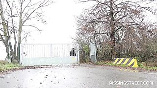 Gorgeous solo pissing with a long-legged girlfriend Naomi Bennet