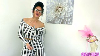 Brunette Solo Webcam Masturbation