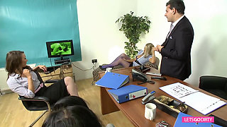 Secretary babes like to have dirty games with boss