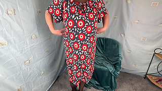 Mrs Mature Feet Stripping Down to Her Big White Granny Pants 424