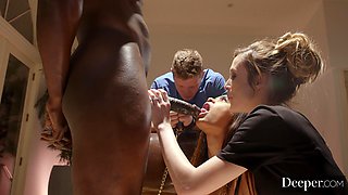 Hot babes Scarlit Scandal and Aiden Ashley share a big cock