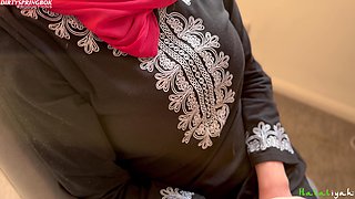 Aaliyah Yasin Tries Not to Swallow Her Stepbrothers Cum