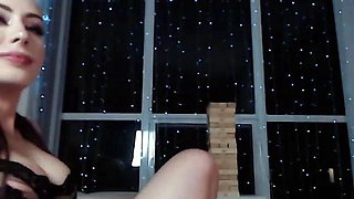 Love Chat Big Boobs Brunette Masturbating For Cam