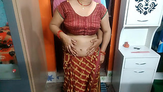 Very Beautiful Indian Bhabhi in Red Saree