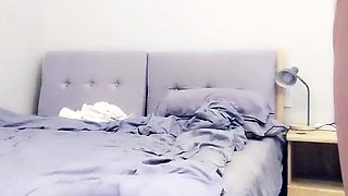 Amateur Webcam Teen Masturbates And Teases